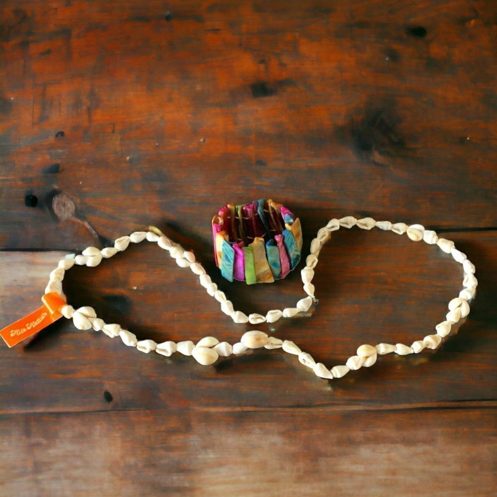 Hilo Hatties Shell Necklace & Multi Color Abalone/Mother of Pearl Bracelet